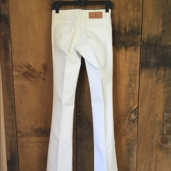 Mossimo Dutti White Jeans - Picture 4 of 8
